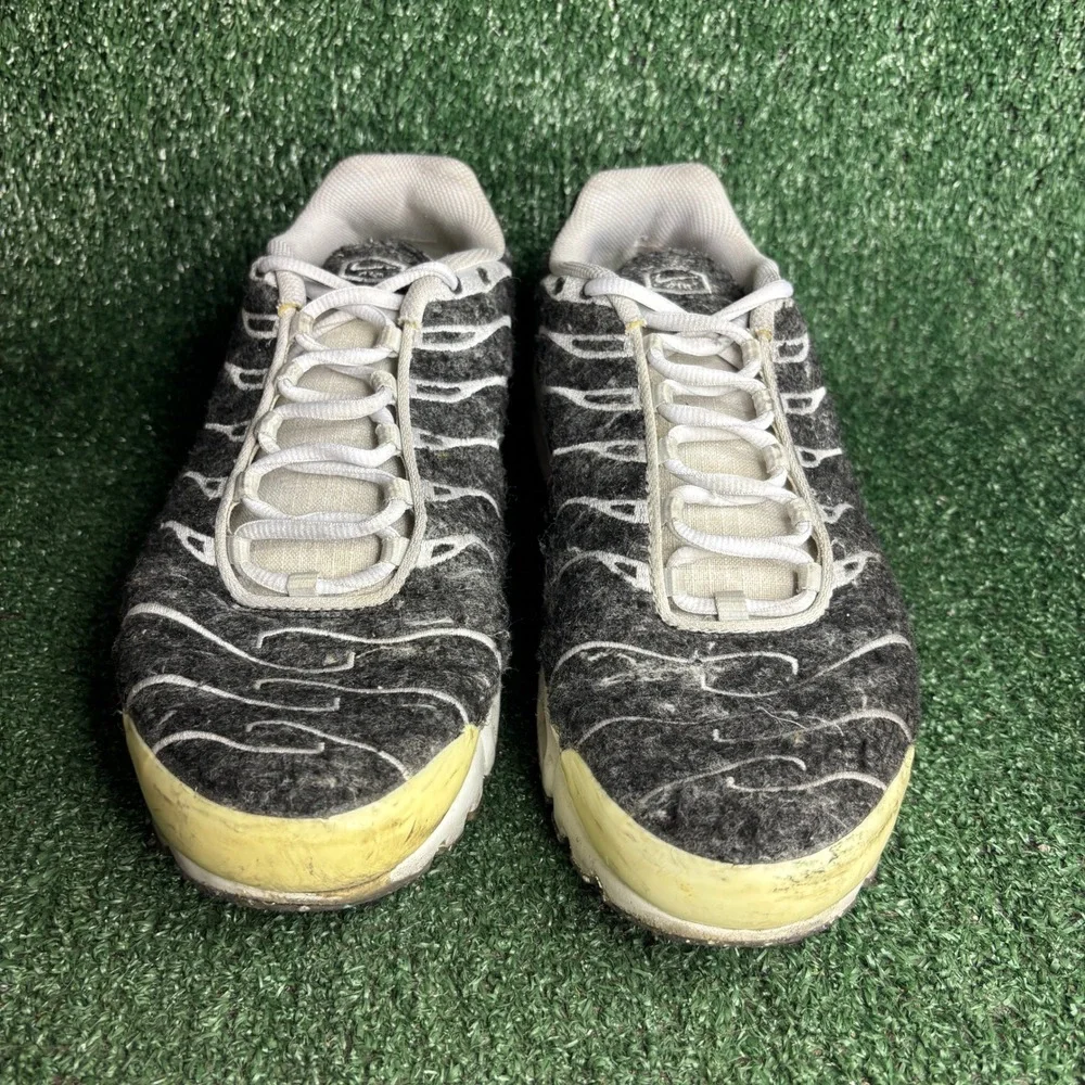 Nike Air Max Plus‎ Essential Crater Photon Dust White Grey Sneakers Mens Sz 10.5
